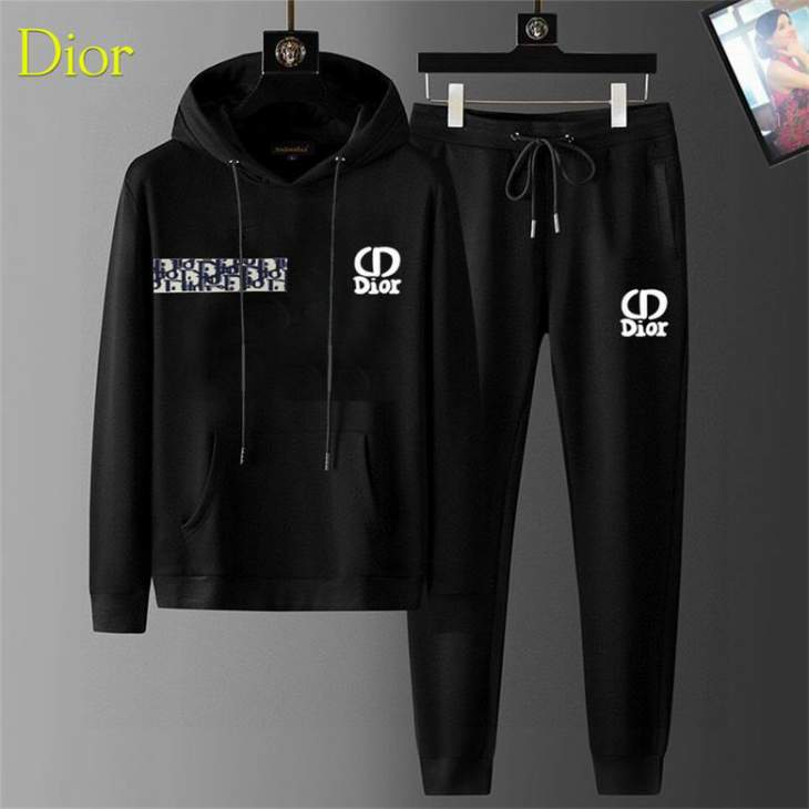 Picture of Dior Sweater Suits _SKUDiorM-5XL12yn23438637